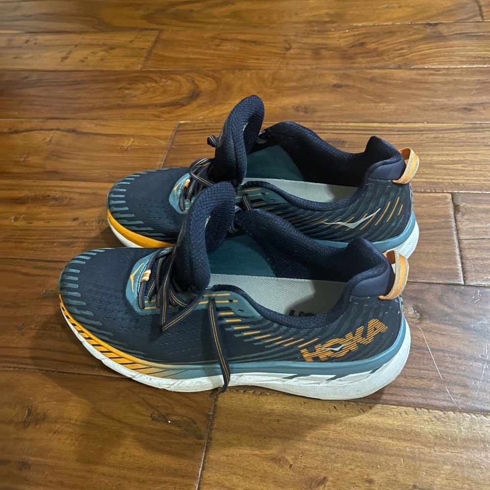 Men’s Hoka Clifton 5 size 11.5
